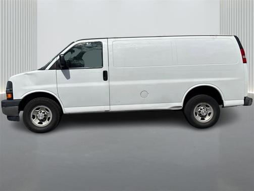 Summit White 2017 Chevrolet Express 2500 Work Van