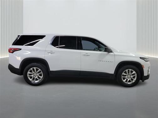 Summit White 2023 Chevrolet Traverse LS