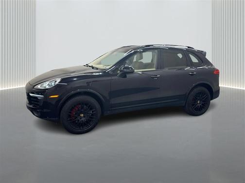 2017 Porsche Cayenne Platinum Edition