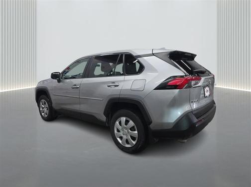 Silver Sky Metallic 2022 Toyota RAV4 LE