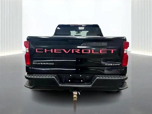 2022 Chevrolet Silverado 1500 Custom