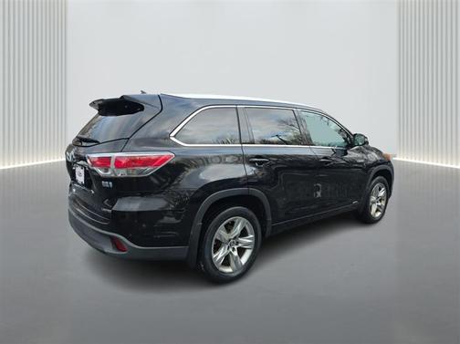 Midnight Black Metallic 2016 Toyota Highlander Hybrid Limited