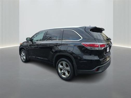 Midnight Black Metallic 2016 Toyota Highlander Hybrid Limited