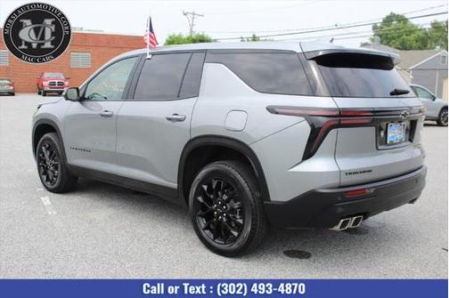 2024 Chevrolet Traverse LS
