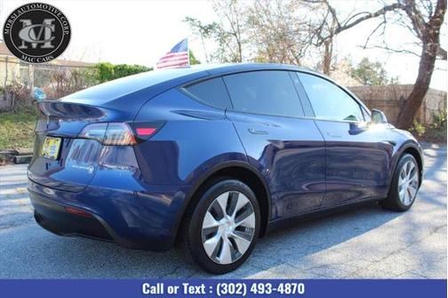 2022 Tesla Model Y Long Range Dual Motor All-Wheel Drive