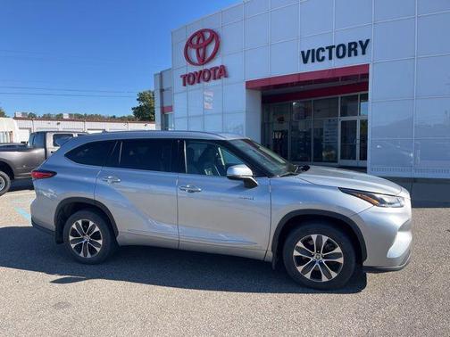 2021 Toyota Highlander Hybrid XLE