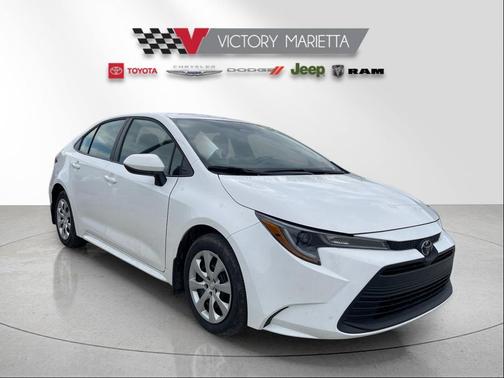 Ice Cap 2025 Toyota Corolla LE