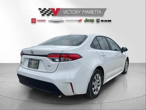 Ice Cap 2025 Toyota Corolla LE