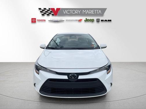 Ice Cap 2025 Toyota Corolla LE