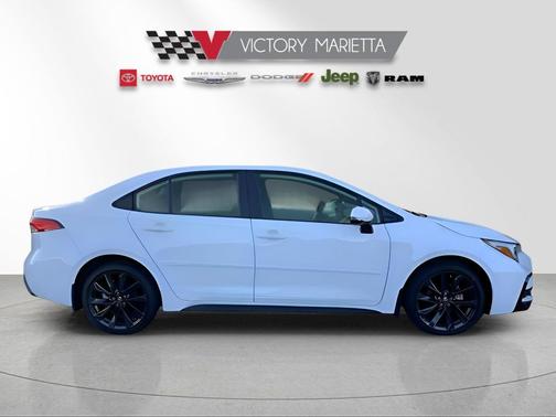 2026 Toyota Corolla Hybrid SE