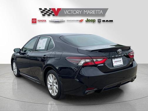 Midnight Black 2024 Toyota Camry SE