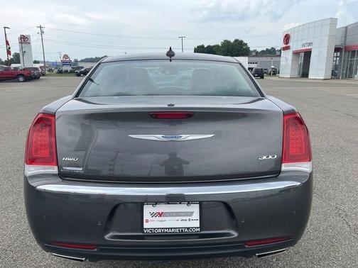 2021 Chrysler 300 Touring