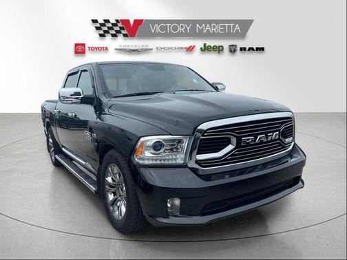 Brilliant Black Crystal Pearlcoat 2016 RAM 1500 Longhorn