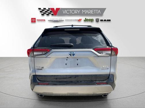 2024 Toyota RAV4 Hybrid SE