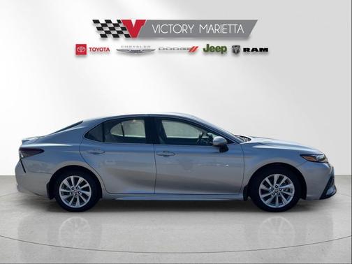 Celestial Silver Metallic 2024 Toyota Camry SE