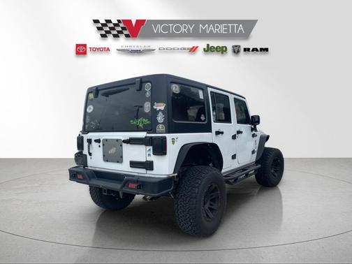 Bright White 2016 Jeep Wrangler Unlimited Sahara