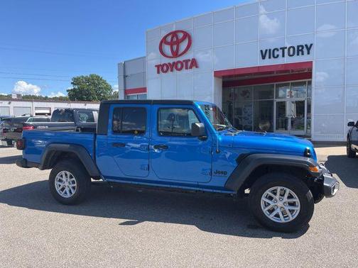 2023 Jeep Gladiator Sport S