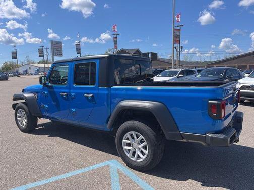 2023 Jeep Gladiator Sport S