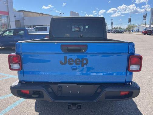 2023 Jeep Gladiator Sport S
