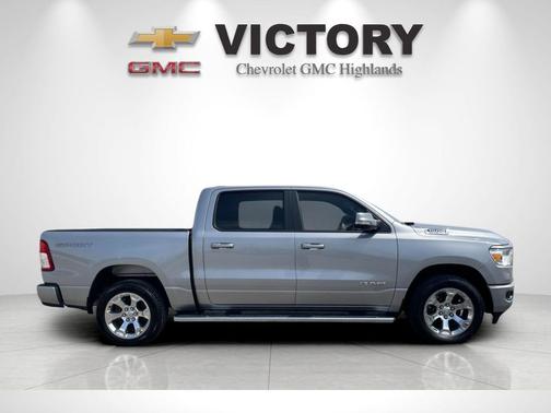 Billet Silver Metallic Clearcoat 2022 RAM 1500 Big Horn/Lone Star