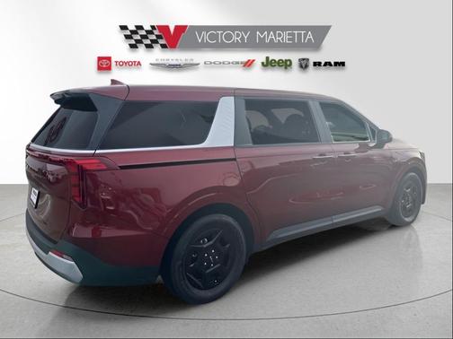 2025 Kia Carnival LXS