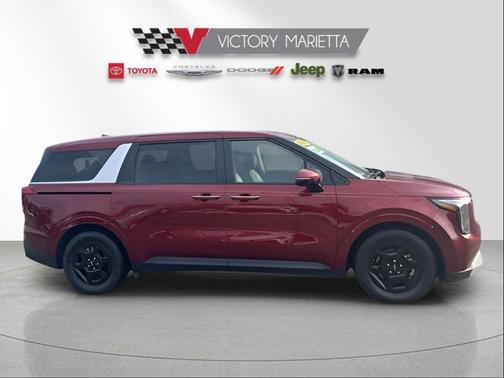 2025 Kia Carnival LXS
