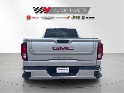 2022 GMC Sierra 1500 Elevation