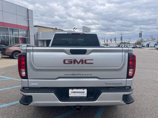2022 GMC Sierra 1500 Elevation