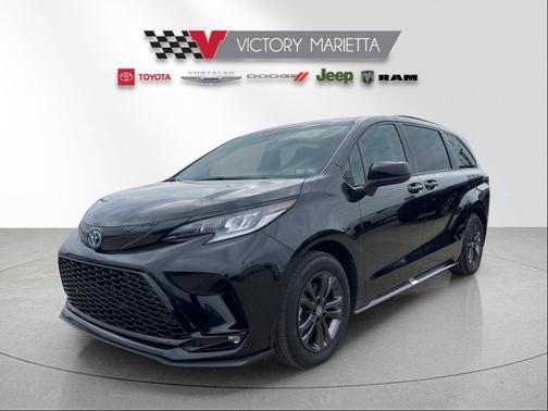 2025 Toyota Sienna XSE 7 Passenger