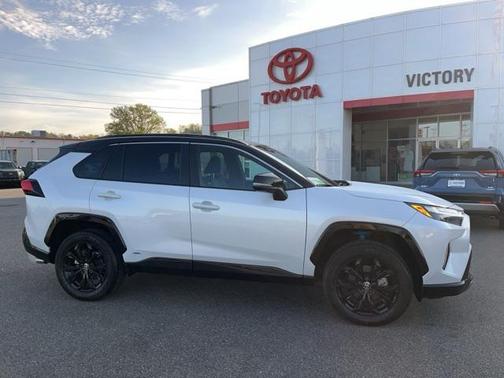 2023 Toyota RAV4 Hybrid SE
