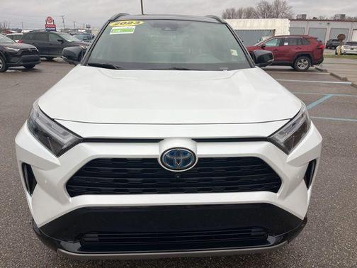 2023 Toyota RAV4 Hybrid SE