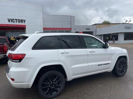 2021 Jeep Grand Cherokee Laredo