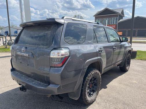 2022 Toyota 4Runner SR5