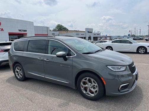 2023 Chrysler Pacifica Limited