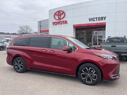 2025 Toyota Sienna Platinum