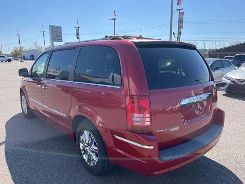 2008 Chrysler Town & Country Limited