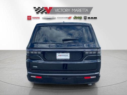 High Gloss Black 2026 Jeep Grand Wagoneer Limited Altitude 4x4