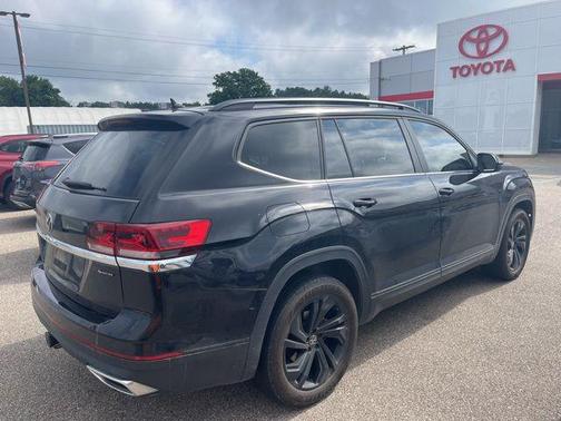 2023 Volkswagen Atlas 3.6L SE w/Technology