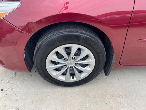 Ruby Flare Pearl 2017 Toyota Camry LE
