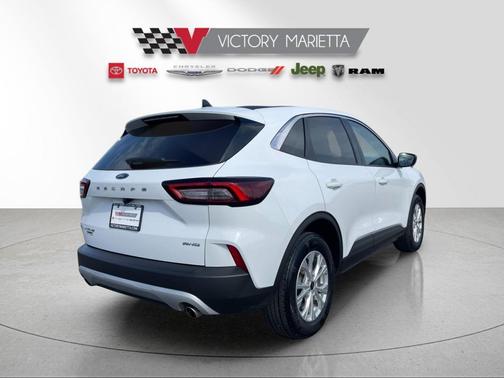 Oxford White 2023 Ford Escape Active