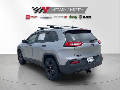 Billet Silver Metallic Clearcoat 2016 Jeep Cherokee Altitude
