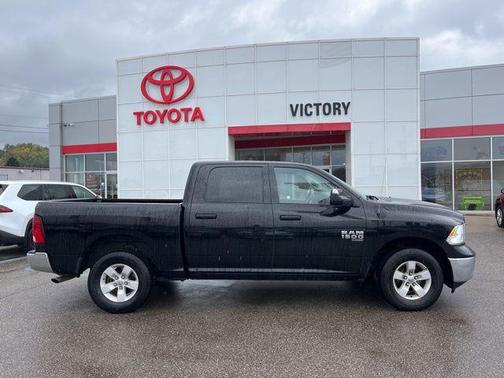 2023 RAM 1500 Classic SLT