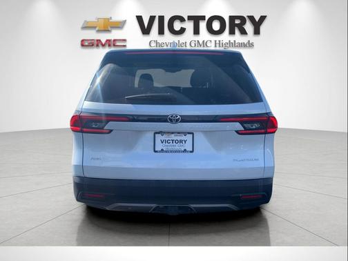 2025 Toyota Grand Highlander Platinum