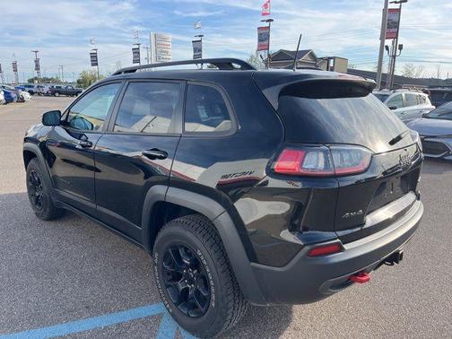 2022 Jeep Cherokee Trailhawk