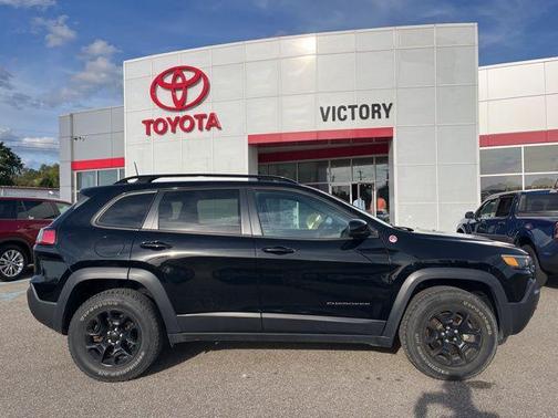 2022 Jeep Cherokee Trailhawk