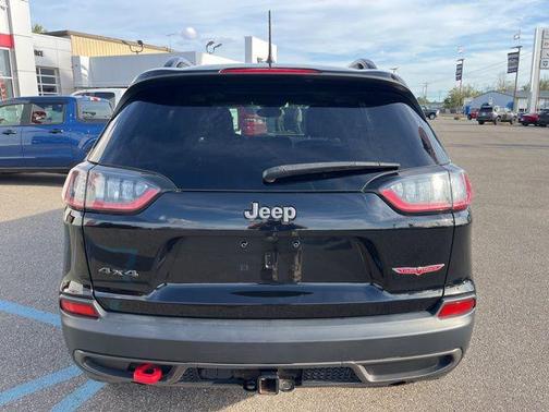 2022 Jeep Cherokee Trailhawk