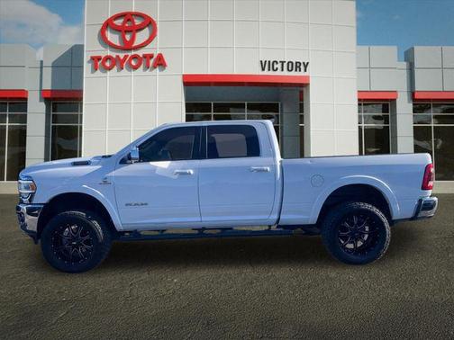 2019 RAM 2500 Laramie Crew Cab 4x4 6'4' Box