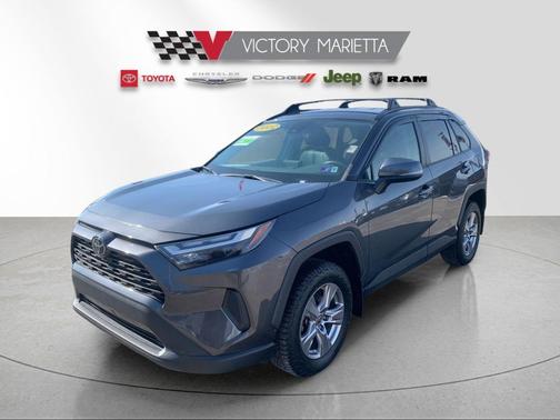 2022 Toyota RAV4 XLE