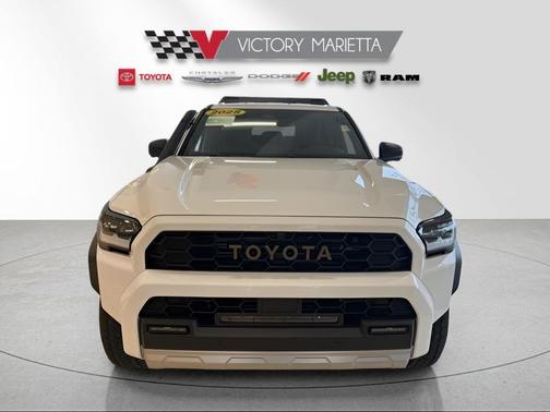 2025 Toyota 4Runner Hybrid Trailhunter