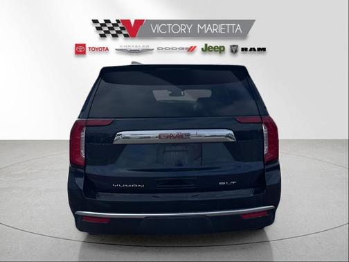 2024 GMC Yukon SLT